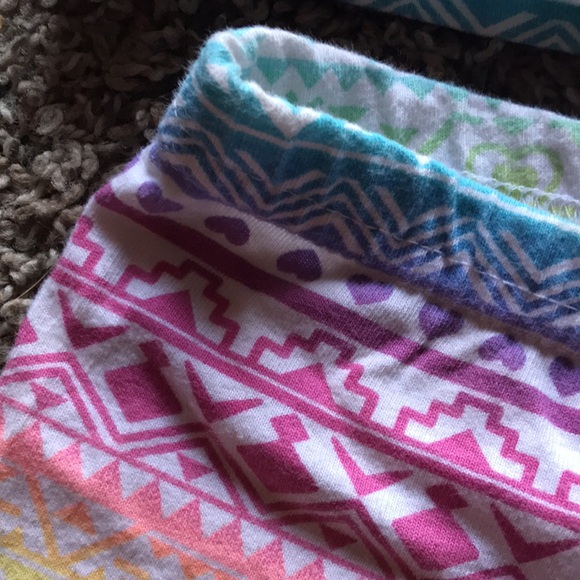 Garanimals Rainbow Aztec Pattern Matching Shorts & Tank Top - Picture 5 of 5